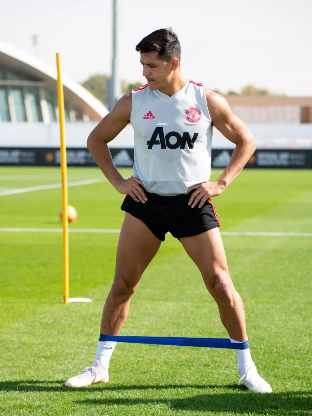 爱游戏（ayx）-今晨体能课后，底特律活塞豪取连胜备战足总杯，球迷炸锅，轮换策略成焦点-爱游戏（ayx）